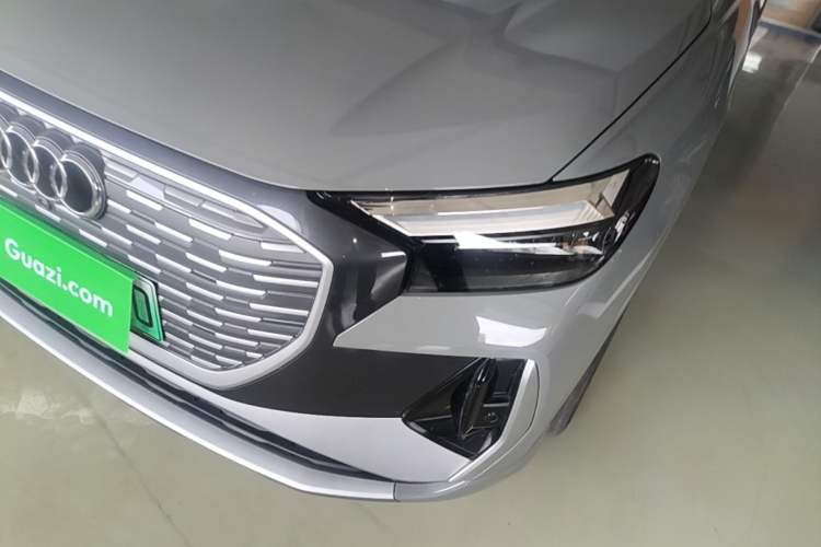 Used Audi Q4 e-tron 2024 40 e-tron Boundary Edition Left Front Headlight