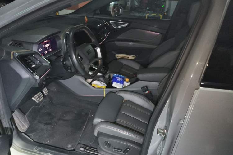Used Audi Q4 e-tron 2024 50 e-tron quattro Creation Edition Midnight Left Front Seat