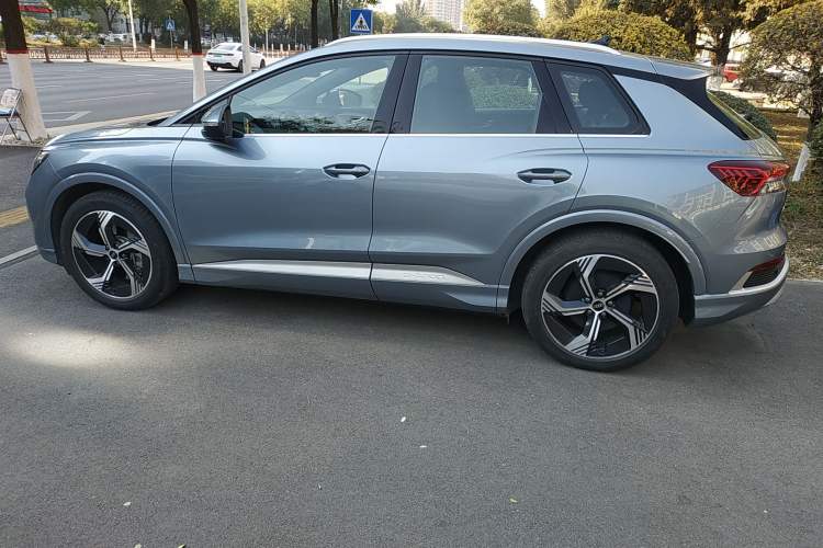 Used Audi Q4 e-tron 2024 40 e-tron Boundary Edition Left Side
