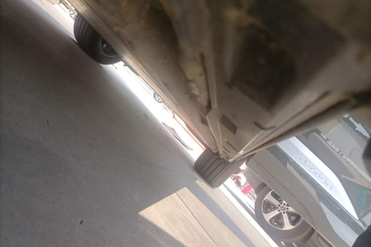 Used Audi Q4 e-tron 2024 40 e-tron Adventure Edition Left Side Sill