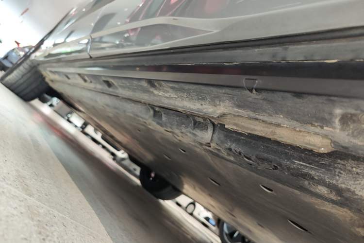 Used Audi Q4 e-tron 2024 40 e-tron Boundary Edition Left Side Sill
