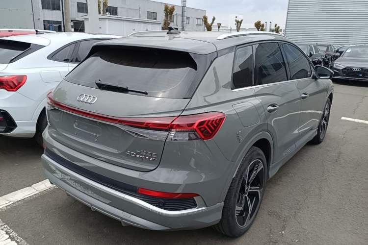 Used Audi Q4 e-tron 2024 40 e-tron Boundary Edition Rear Right 45 Deg