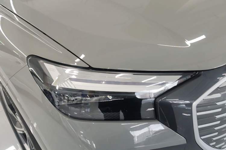 Used Audi Q4 e-tron 2024 40 e-tron Boundary Edition Right Front Headlight