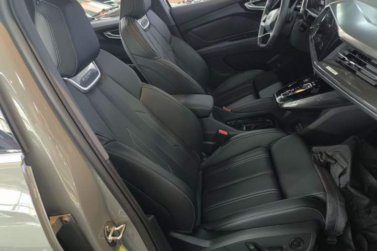 Used Audi Q4 e-tron 2024 40 e-tron Boundary Edition Right Front Seat