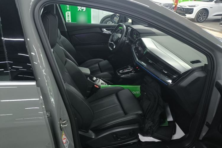 Used Audi Q4 e-tron 2024 40 e-tron Boundary Edition Right Front Seat