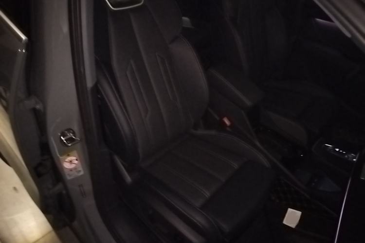 Used Audi Q4 e-tron 2024 40 e-tron Boundary Edition Right Front Seat