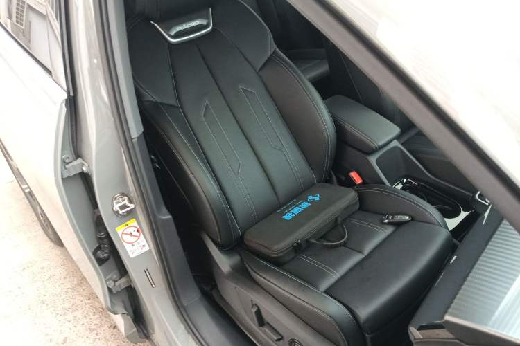 Used Audi Q4 e-tron 2024 40 e-tron Boundary Edition Right Front Seat
