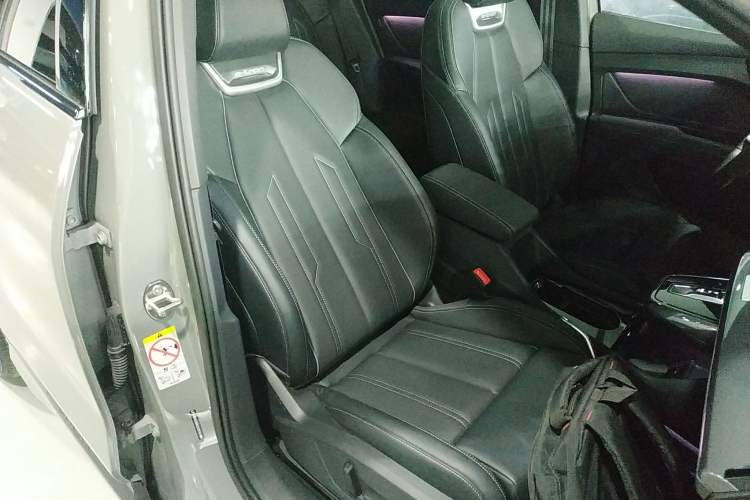 Used Audi Q4 e-tron 2024 50 e-tron quattro Creation Edition Midnight Right Front Seat