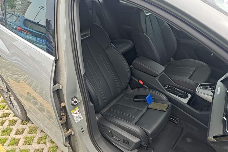 Used Audi Q4 e-tron 2024 40 e-tron Adventure Edition Right Front Seat
