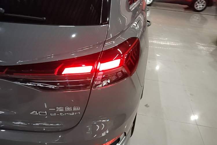 Used Audi Q4 e-tron 2024 40 e-tron Boundary Edition Right Rear Taillight