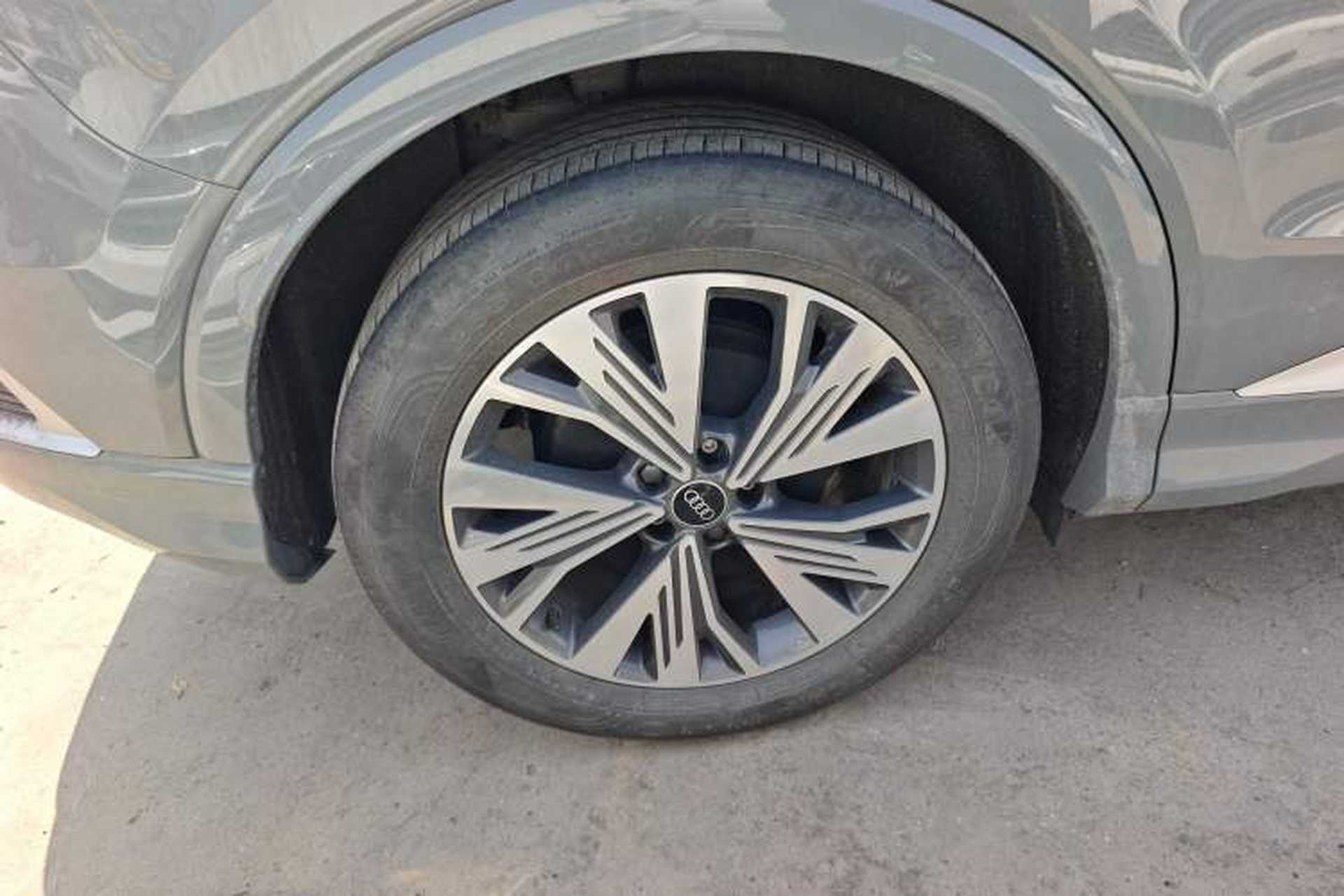 Used Audi Q4 e-tron 2024 40 e-tron Adventure Edition Right Rear Wheel Hub