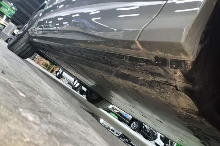 Used Audi Q4 e-tron 2024 40 e-tron Boundary Edition Right Side Sill