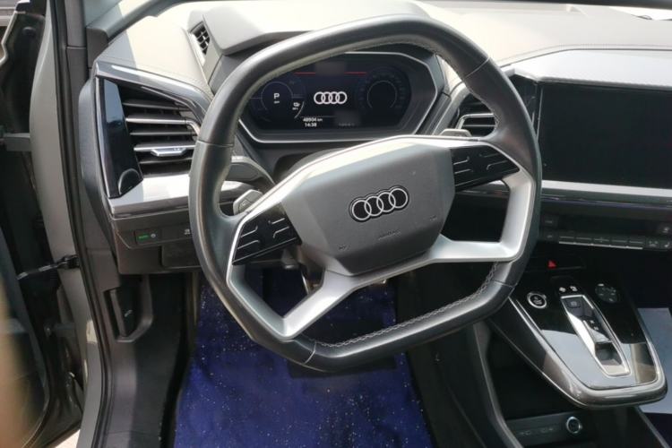 Used Audi Q4 e-tron 2024 40 e-tron Boundary Edition Steering Wheel