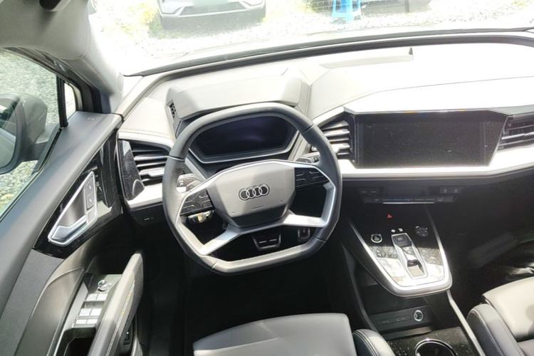 Used Audi Q4 e-tron 2024 40 e-tron Adventure Edition Steering Wheel