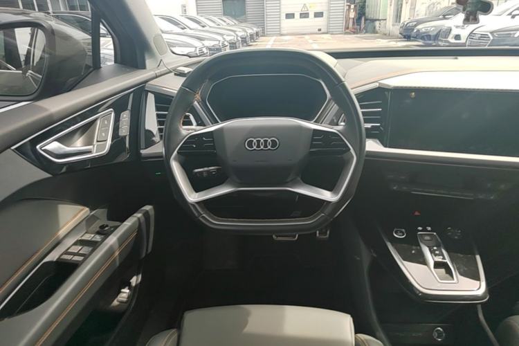 Used Audi Q4 e-tron 2024 40 e-tron Boundary Edition Steering Wheel