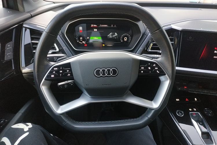 Used Audi Q4 e-tron 2024 40 e-tron Boundary Edition Steering Wheel