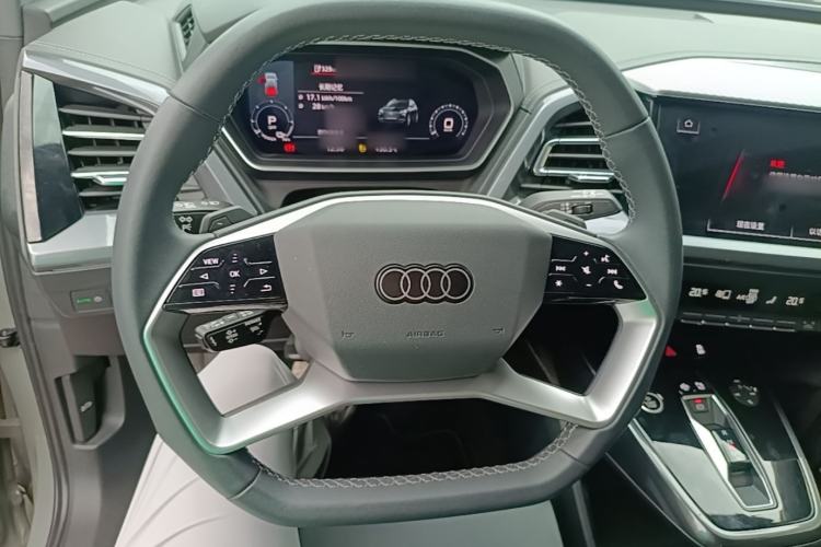 Used Audi Q4 e-tron 2024 40 e-tron Boundary Edition Steering Wheel