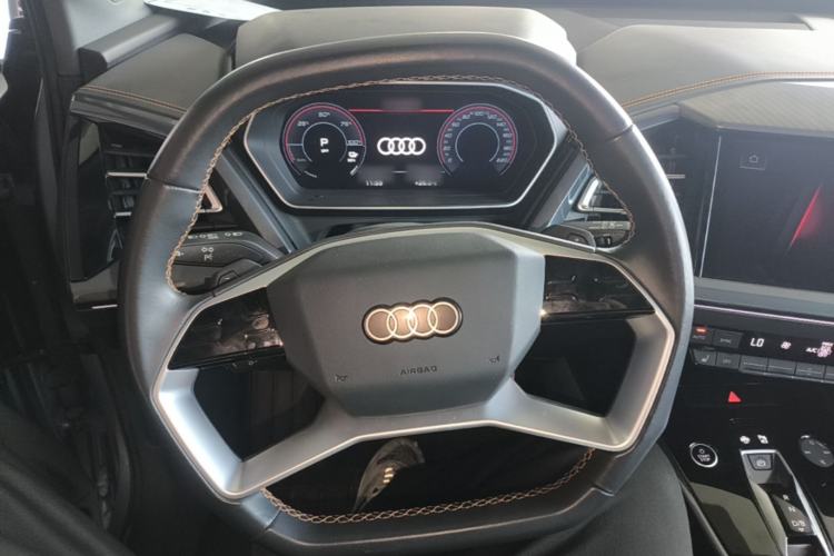 Used Audi Q4 e-tron 2024 40 e-tron Boundary Edition Steering Wheel