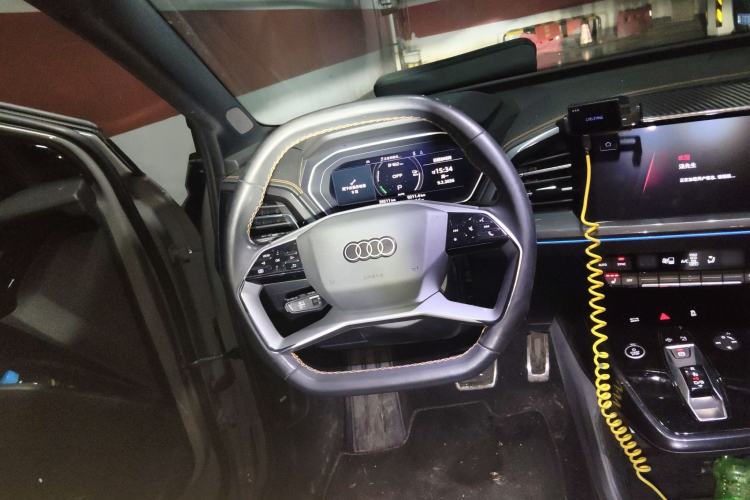 Used Audi Q4 e-tron 2024 50 e-tron quattro Creation Edition Midnight Steering Wheel
