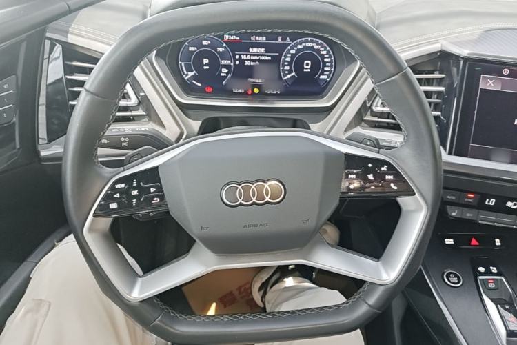 Used Audi Q4 e-tron 2024 40 e-tron Boundary Edition Steering Wheel