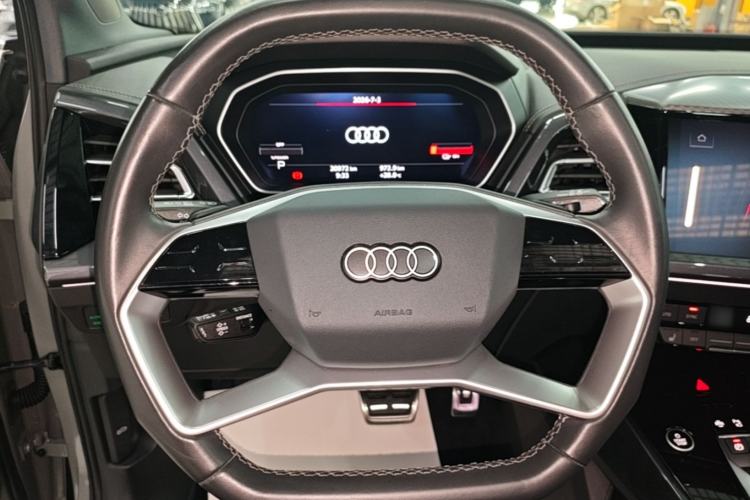Used Audi Q4 e-tron 2024 40 e-tron Boundary Edition Steering Wheel