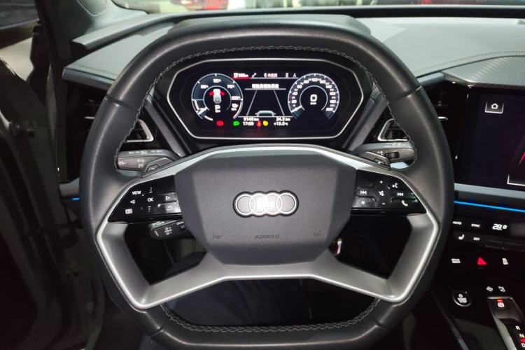 Used Audi Q4 e-tron 2024 40 e-tron Boundary Edition Steering Wheel