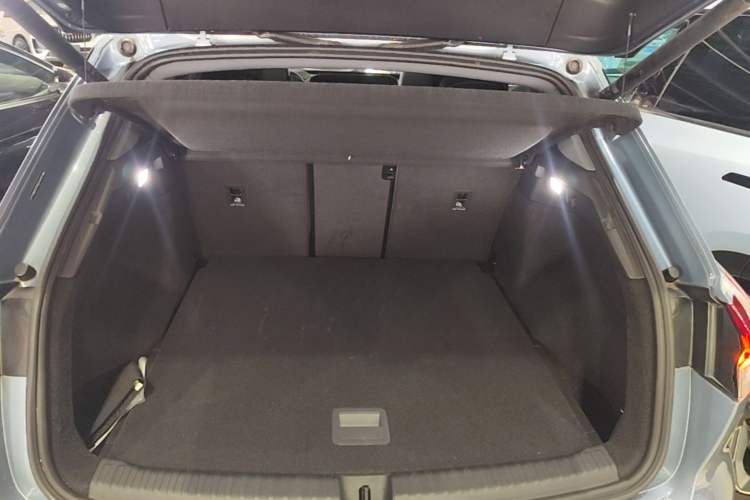 Used Audi Q4 e-tron 2024 40 e-tron Adventure Edition Trunk