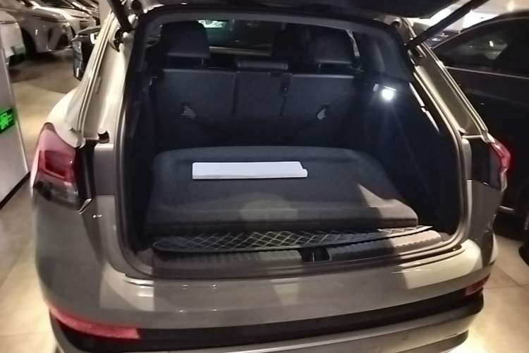 Used Audi Q4 e-tron 2024 40 e-tron Boundary Edition Trunk