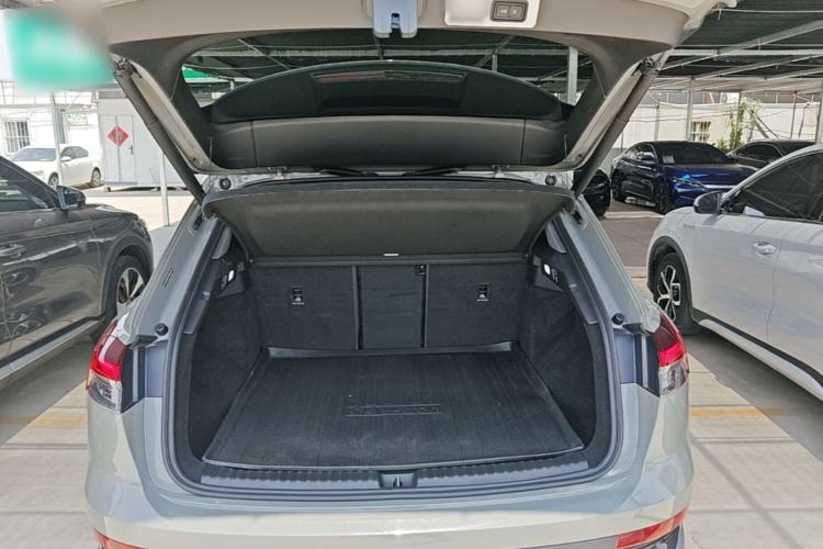 Used Audi Q4 e-tron 2024 40 e-tron Boundary Edition Trunk