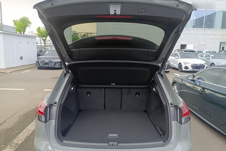 Used Audi Q4 e-tron 2024 50 e-tron quattro Creation Edition Midnight Trunk