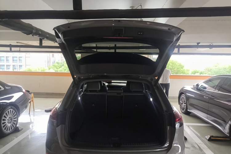 Used Audi Q4 e-tron 2024 40 e-tron Boundary Edition Trunk
