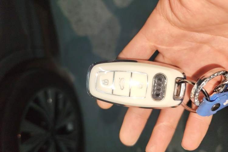 Used Audi Q4 e-tron 2024 40 e-tron Adventure Edition Vehicle Key