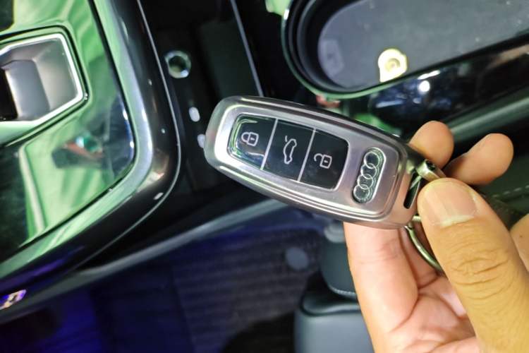 Used Audi Q4 e-tron 2024 40 e-tron Boundary Edition Vehicle Key