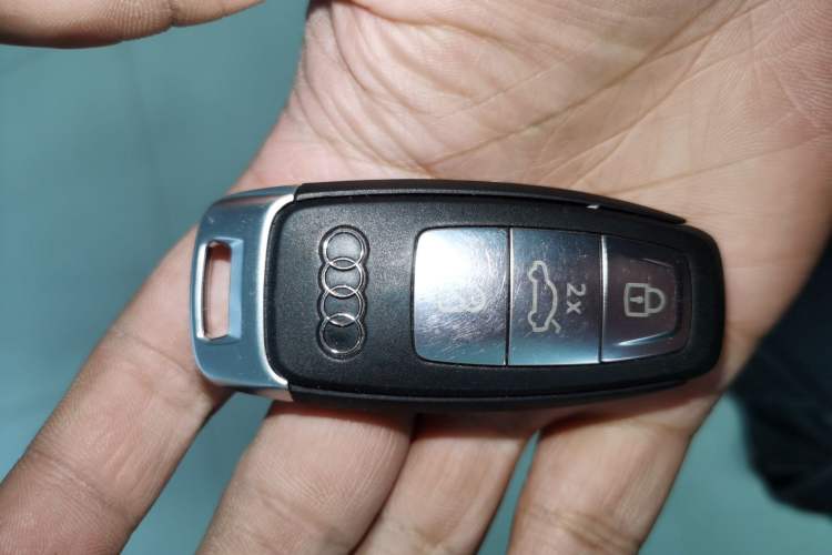 Used Audi Q4 e-tron 2024 40 e-tron Adventure Edition Vehicle Key