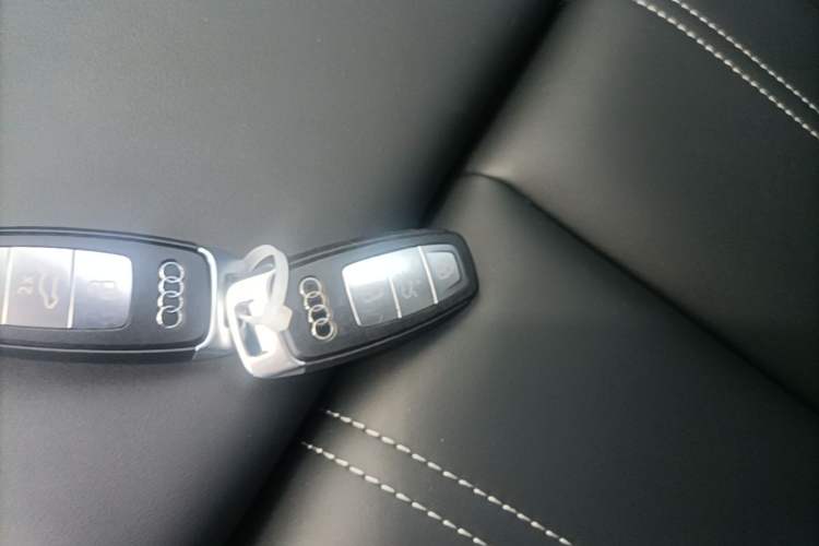 Used Audi Q4 e-tron 2024 40 e-tron Adventure Edition Vehicle Key