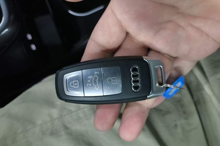 Used Audi Q4 e-tron 2024 40 e-tron Boundary Edition Vehicle Key