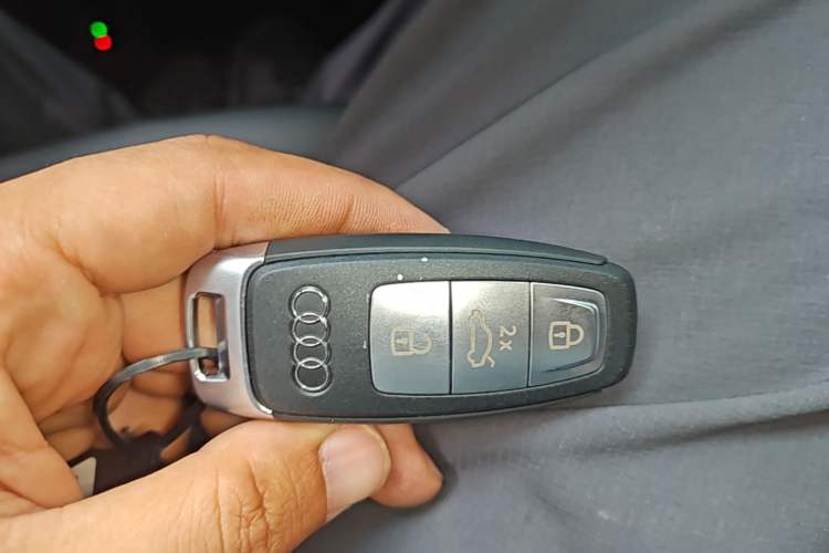 Used Audi Q4 e-tron 2024 40 e-tron Adventure Edition Vehicle Key