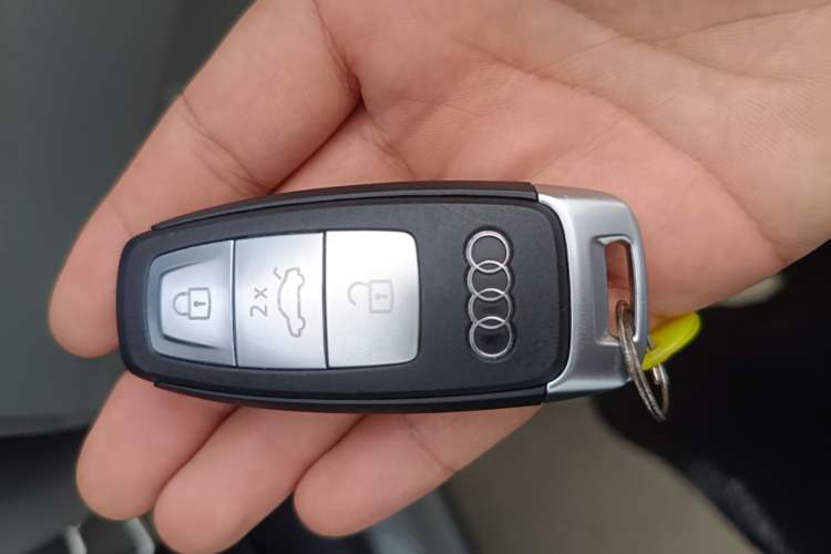Used Audi Q4 e-tron 2024 50 e-tron quattro Creation Edition Midnight Vehicle Key