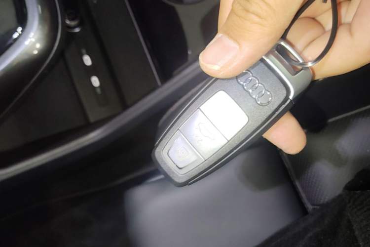 Used Audi Q4 e-tron 2024 40 e-tron Boundary Edition Vehicle Key