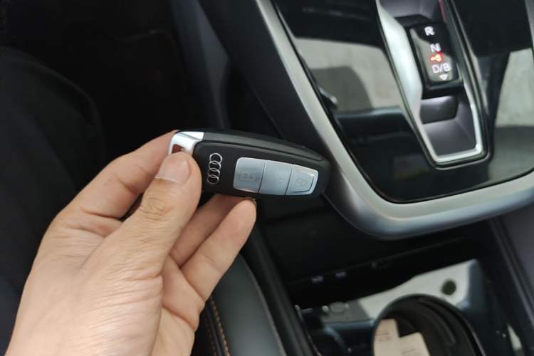 Used Audi Q4 e-tron 2024 40 e-tron Adventure Edition Vehicle Key
