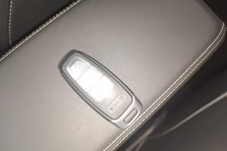 Used Audi Q4 e-tron 2024 40 e-tron Adventure Edition Vehicle Key