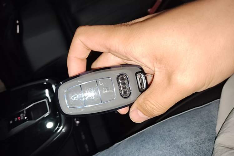 Used Audi Q4 e-tron 2024 40 e-tron Boundary Edition Vehicle Key