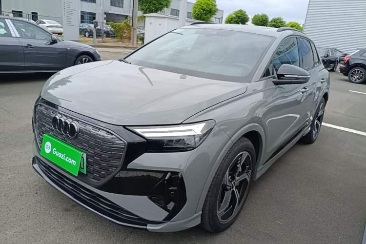 Audi Q4 e-tron 2024 50 e-tron quattro Creation Edition Midnight