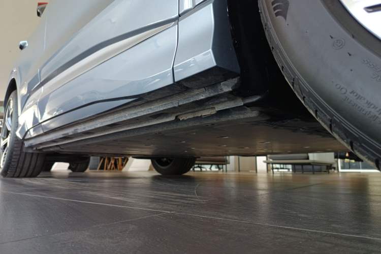 Used Audi Q4 e-tron 2024 40 e-tron Boundary Edition Chassis Front Right