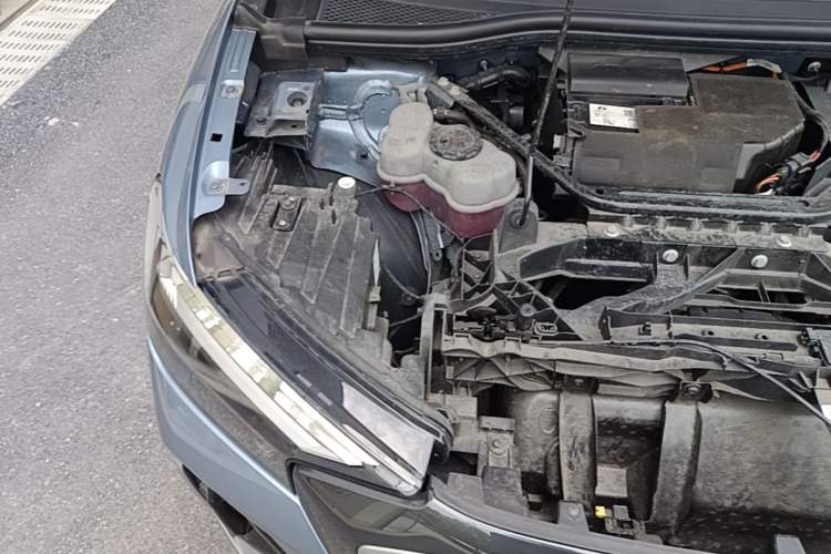 Used Audi Q4 e-tron 2024 40 e-tron Boundary Edition Engine Bay Right