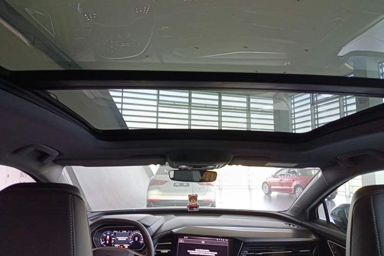 Used Audi Q4 e-tron 2024 40 e-tron Boundary Edition Headliner