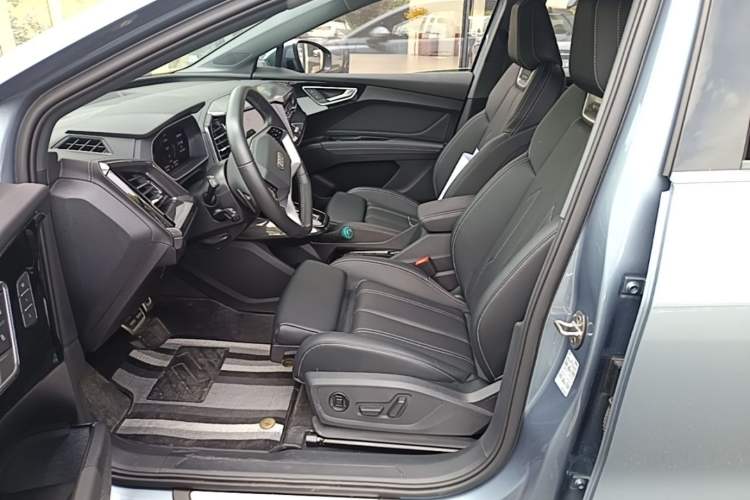 Used Audi Q4 e-tron 2024 40 e-tron Boundary Edition Left Front Seat