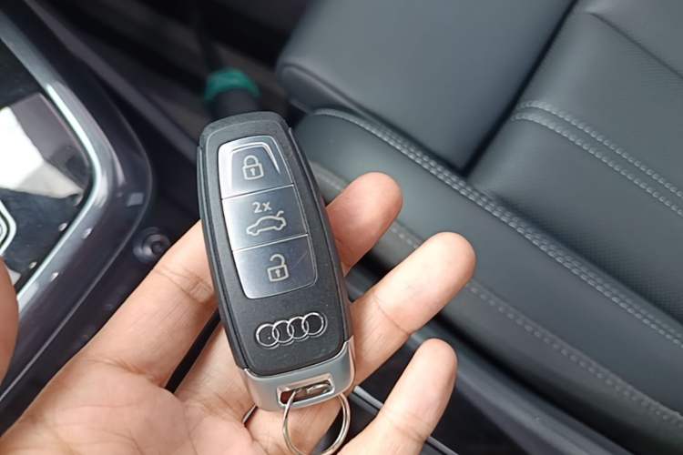Used Audi Q4 e-tron 2024 40 e-tron Boundary Edition Vehicle Key
