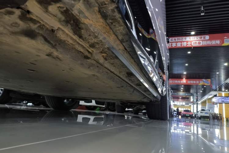 Used Audi Q4 e-tron 2024 40 e-tron Boundary Edition Left Side Sill