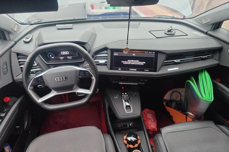Used Audi Q4 e-tron 2024 40 e-tron Boundary Edition Center Console